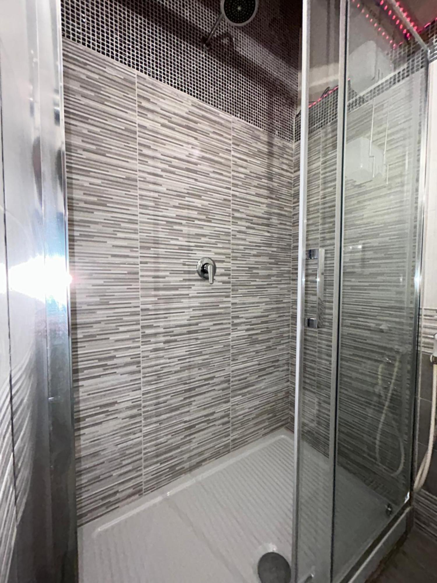 Vico21 Guest House نابولي المظهر الخارجي الصورة